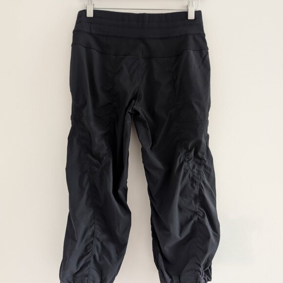 3/$22 Lululemon Dance Studio Crop II black - unlined - Picture 3 of 7